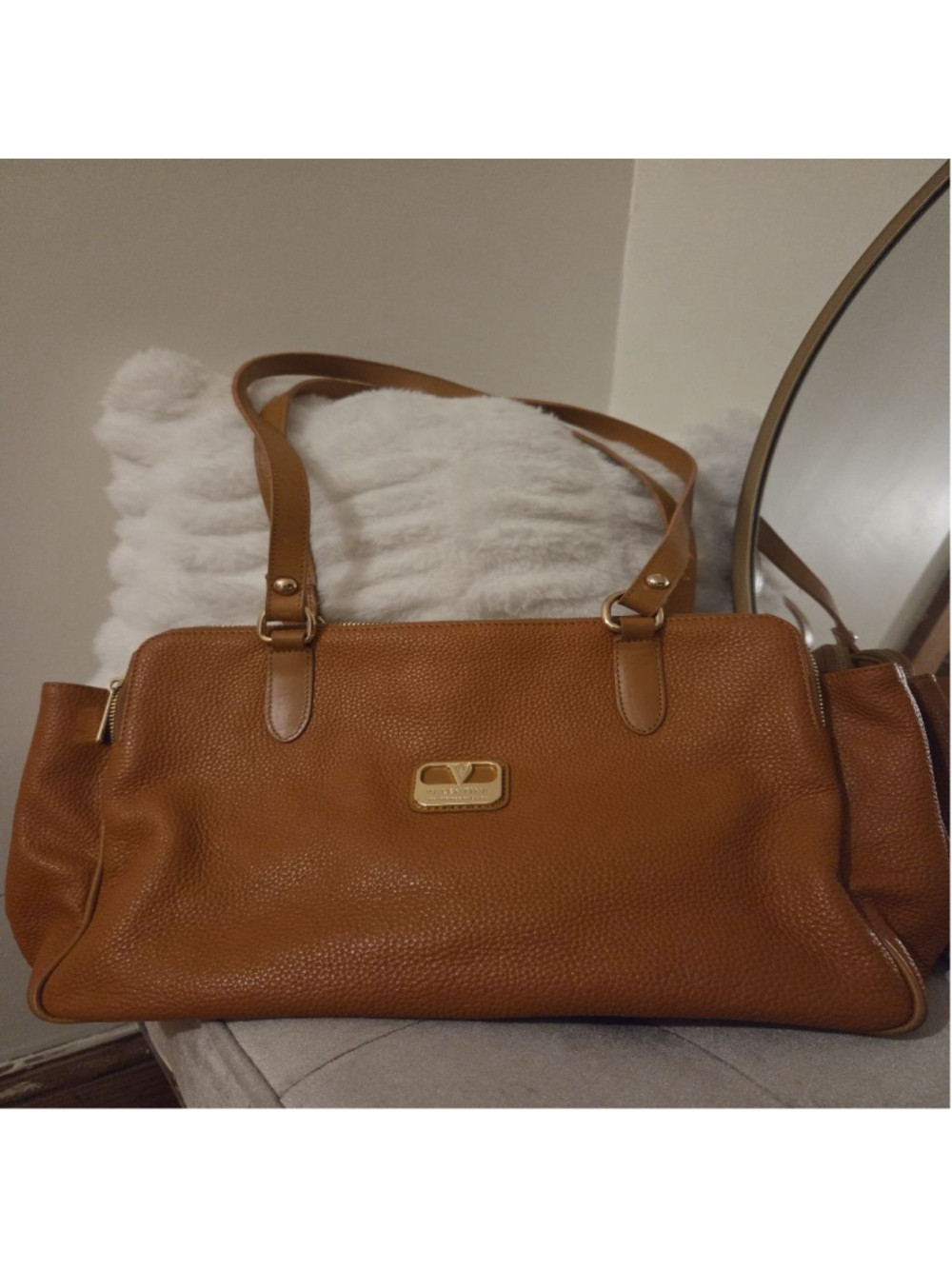 Women's Valentina Brown Leather Shoulder Bag One Size